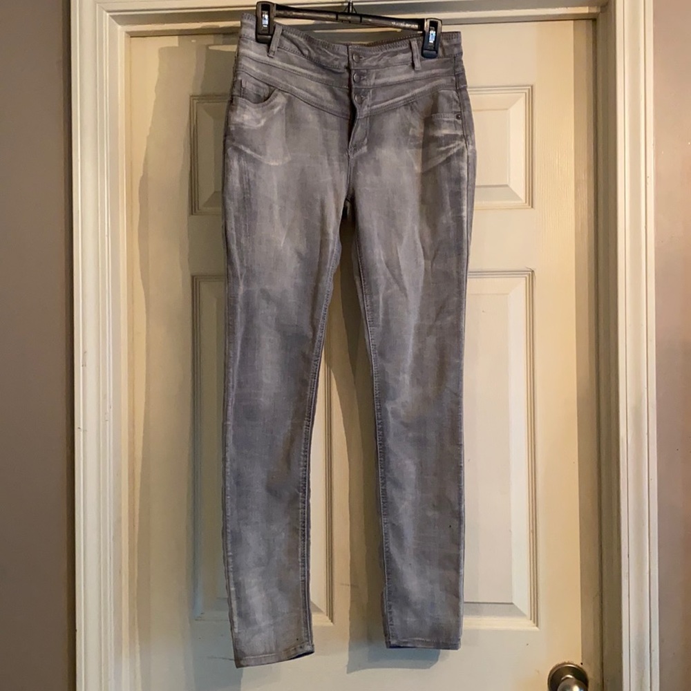 High waisted grey jeans